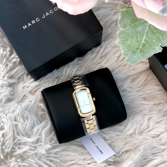 Marc Jacobs Accessories - Marc Jacobs Women’s “The Jacobs” Gold Watch